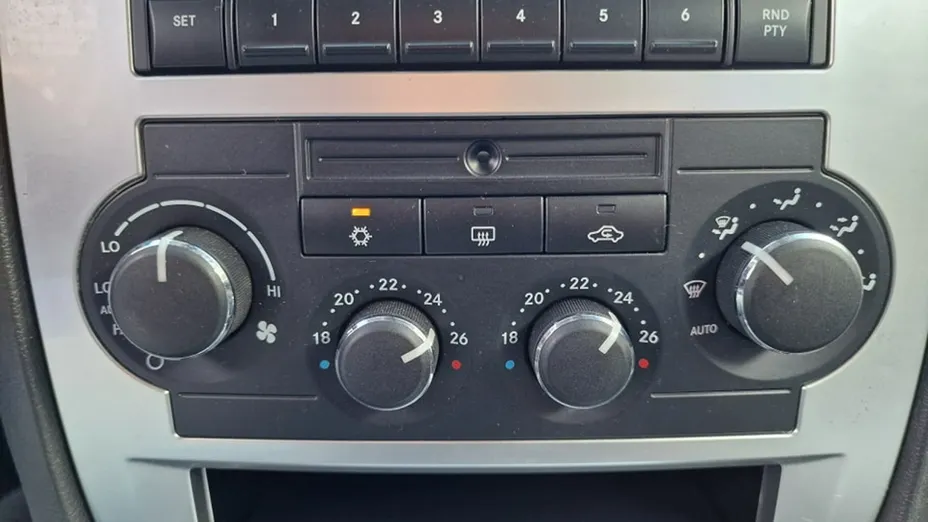 CHRYSLER 300 C -
