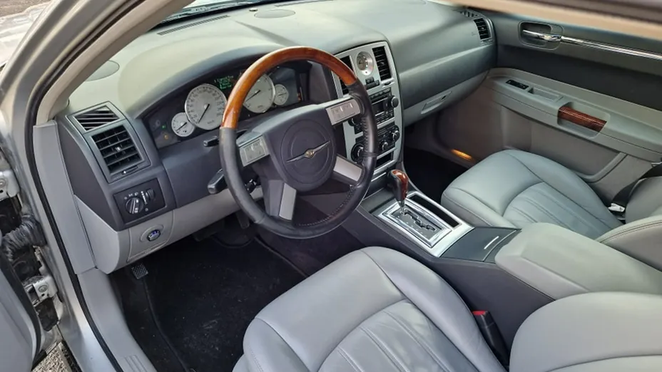 CHRYSLER 300 C -