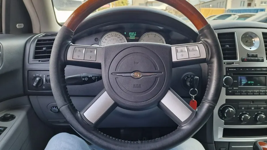 CHRYSLER 300 C -