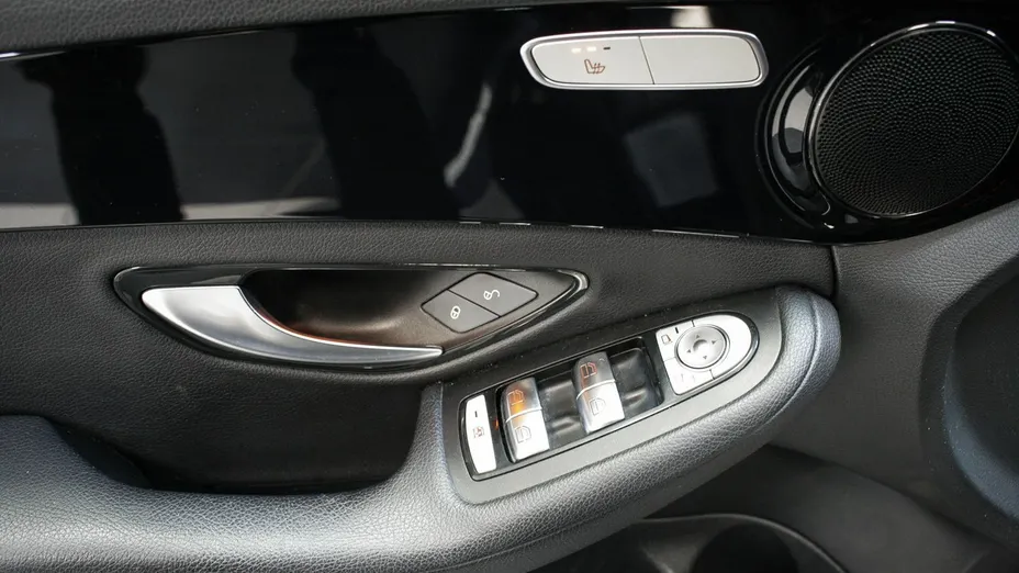 MERCEDES-BENZ C Klasa -