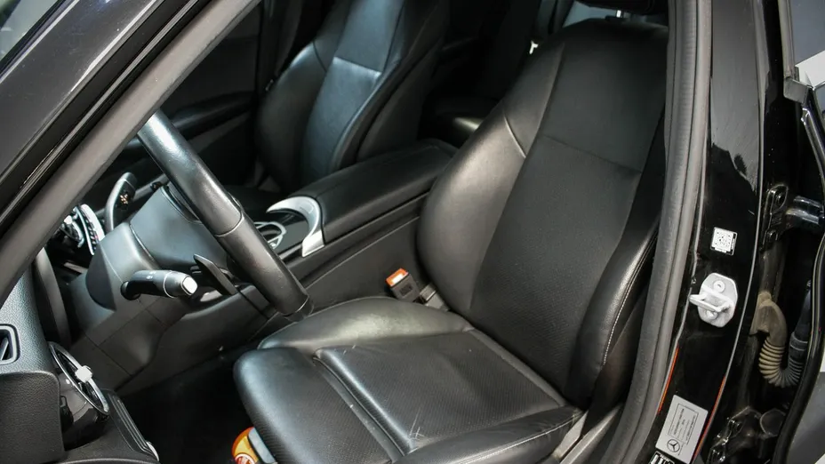 MERCEDES-BENZ C Klasa -