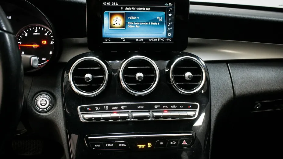 MERCEDES-BENZ C Klasa -