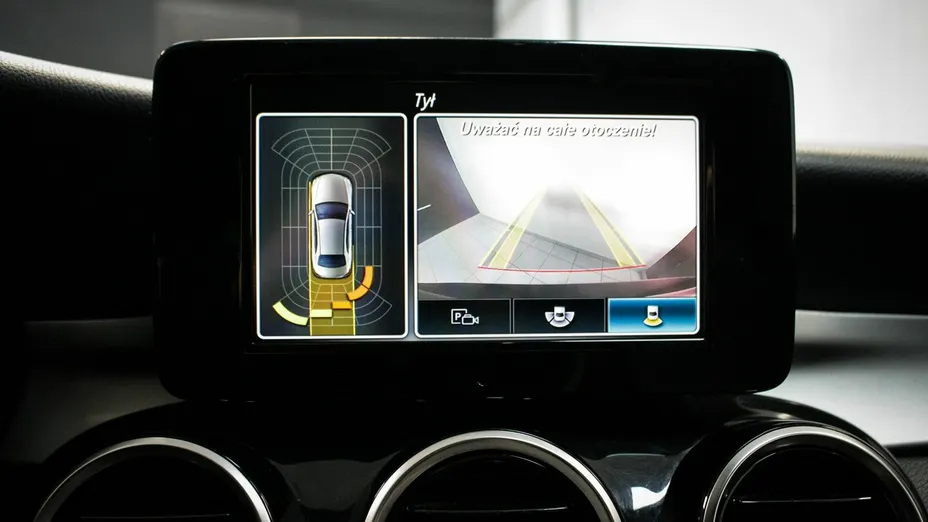 MERCEDES-BENZ C Klasa -