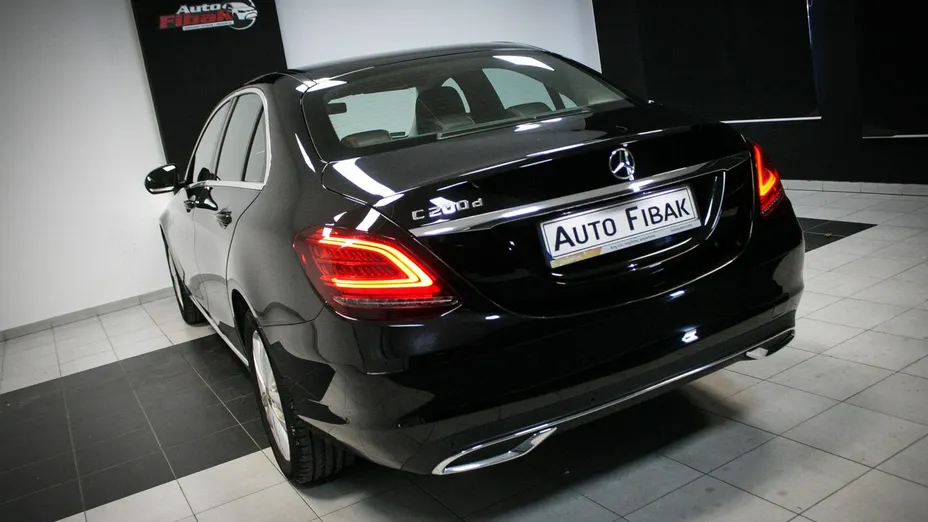 MERCEDES-BENZ C Klasa -