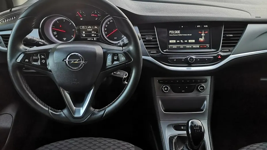 OPEL Astra -