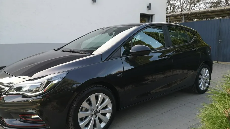 OPEL Astra -