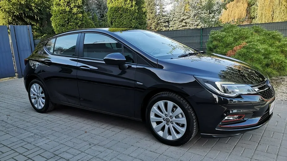 OPEL Astra -
