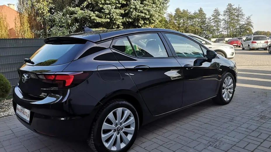 OPEL Astra -