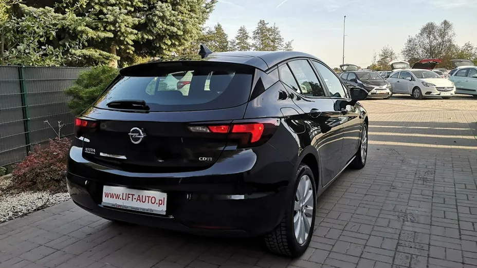 OPEL Astra -