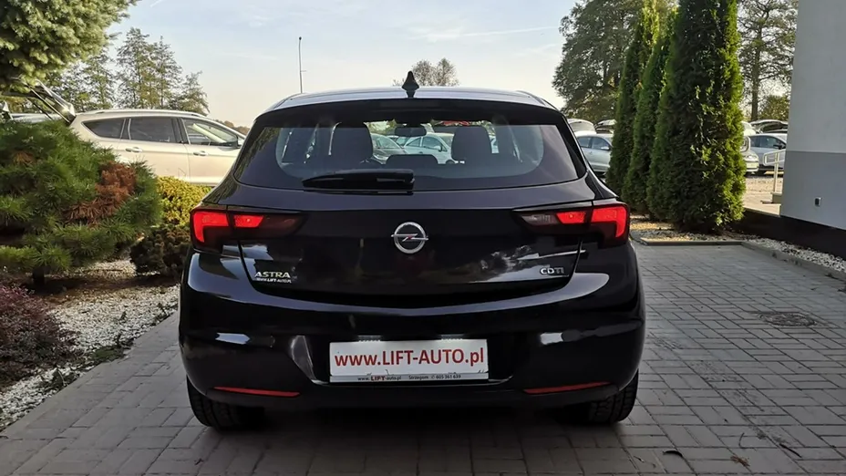 OPEL Astra -