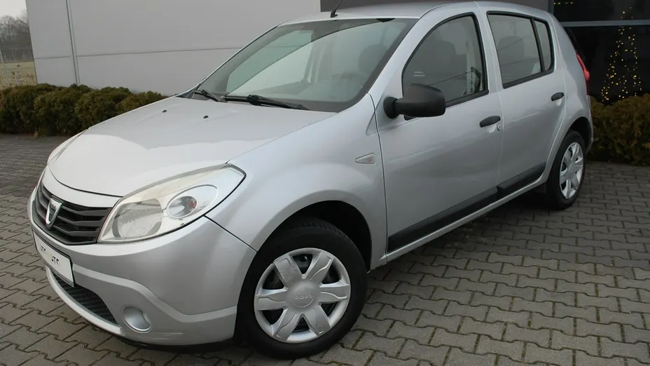 DACIA Sandero -