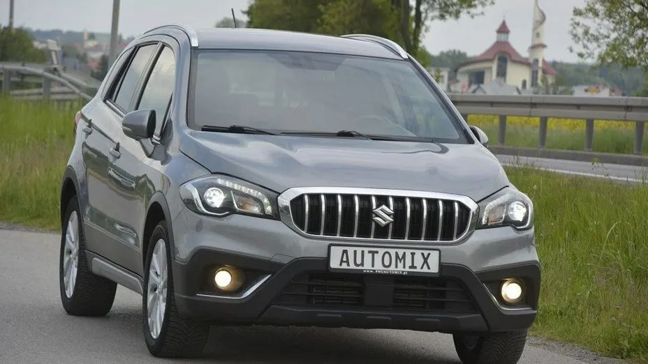 SUZUKI S-Cross -