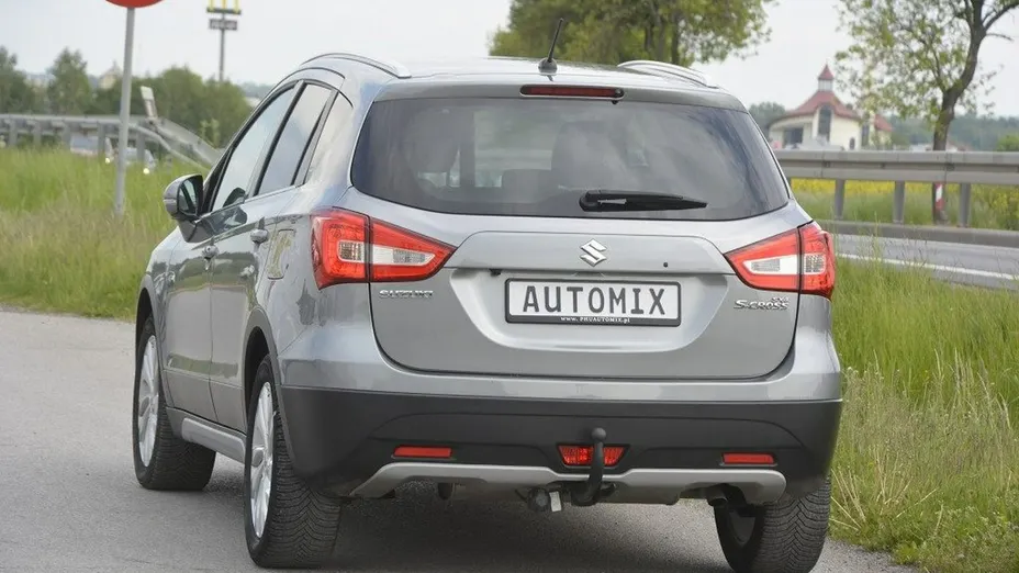 SUZUKI S-Cross -