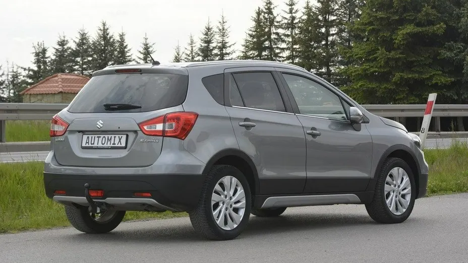 SUZUKI S-Cross -