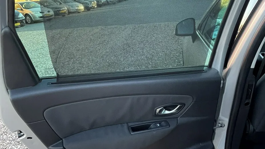 RENAULT Scenic -