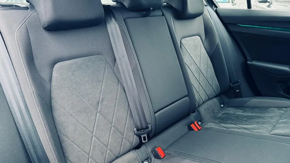 VOLKSWAGEN Golf Golf VIII 1.5 eTSI EVO Style DSG