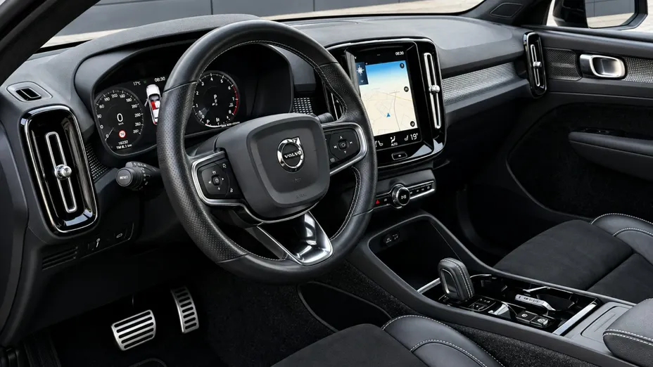VOLVO XC40 -