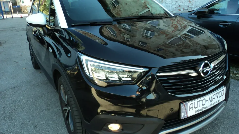 OPEL Crossland X -