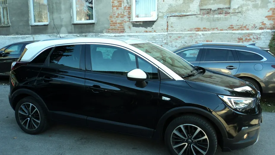 OPEL Crossland X -