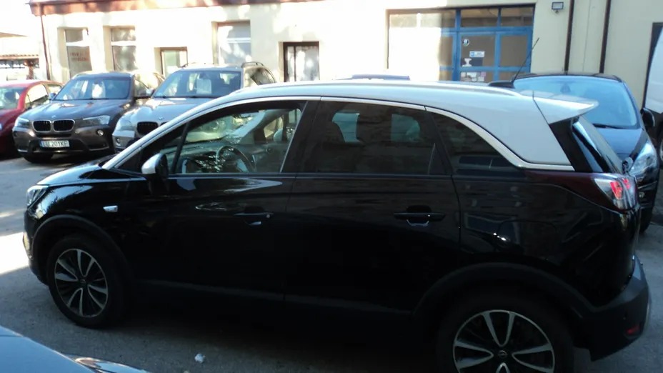OPEL Crossland X -