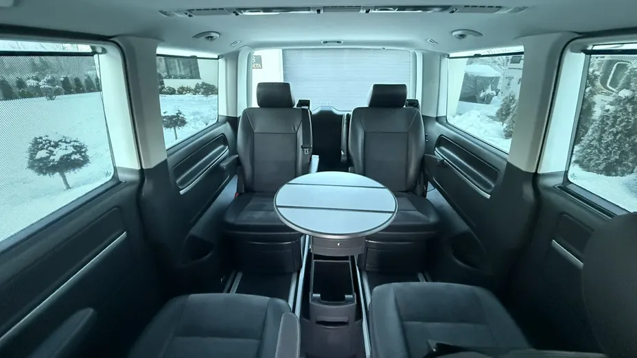 VOLKSWAGEN Multivan -