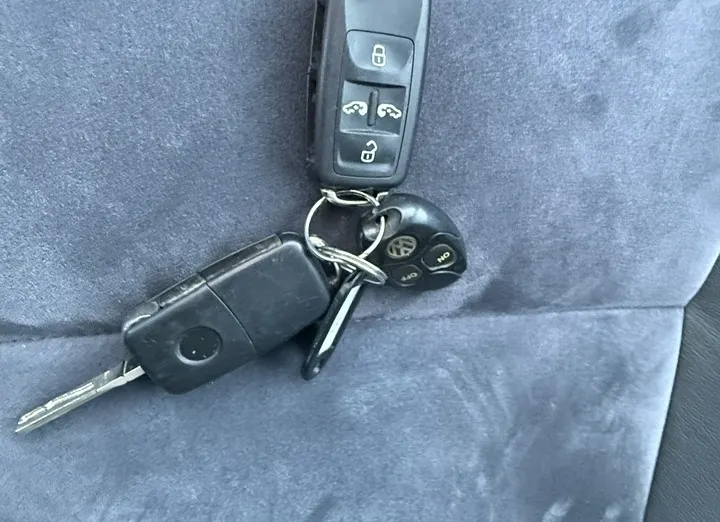 VOLKSWAGEN Multivan -