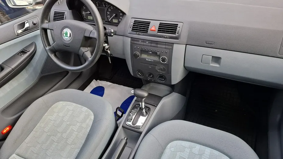 SKODA Fabia -