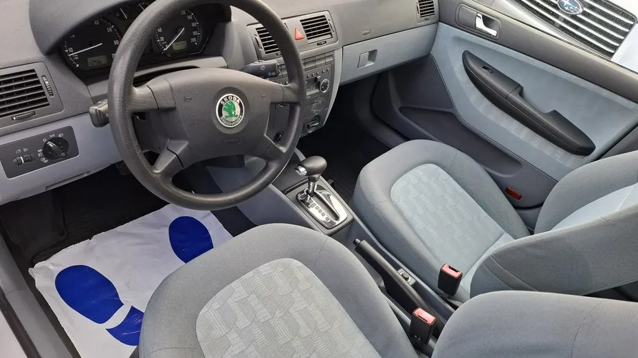SKODA Fabia -