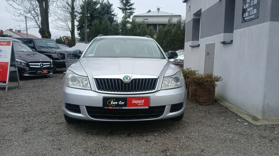 SKODA Octavia -