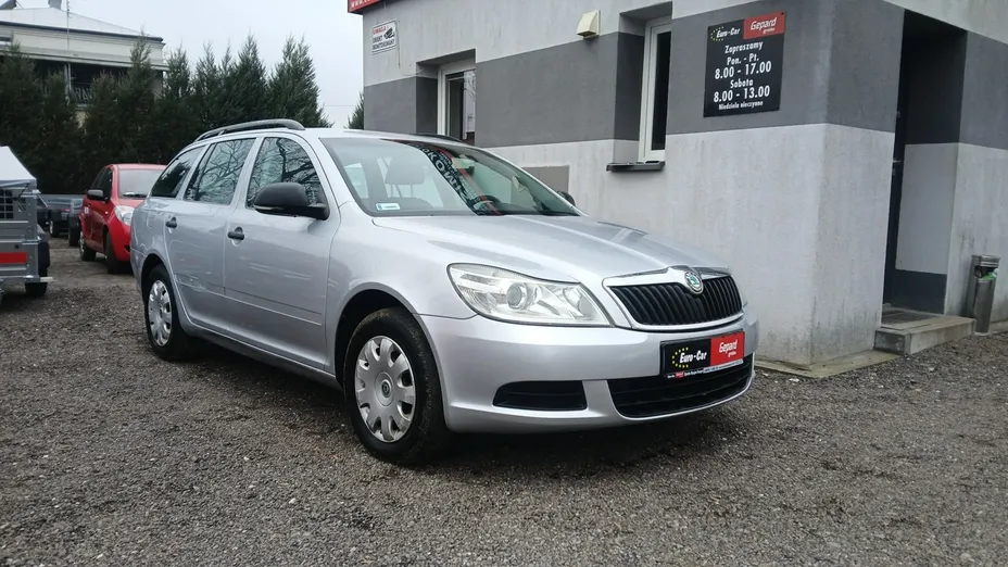 SKODA Octavia -