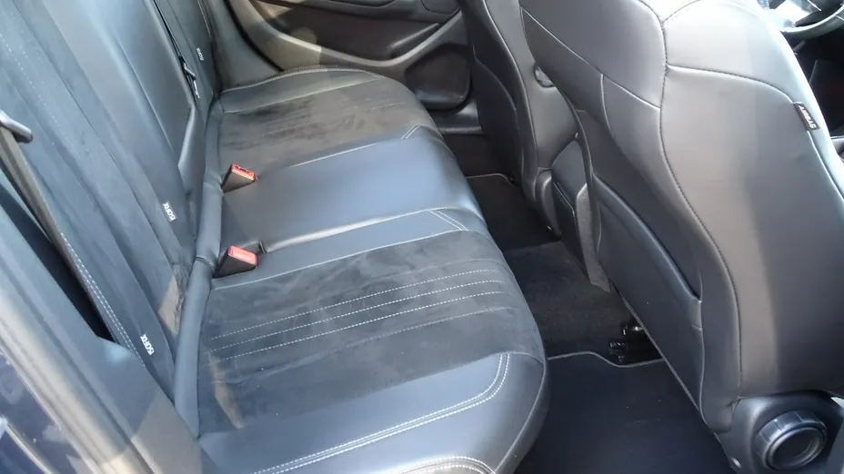 PEUGEOT 308 -