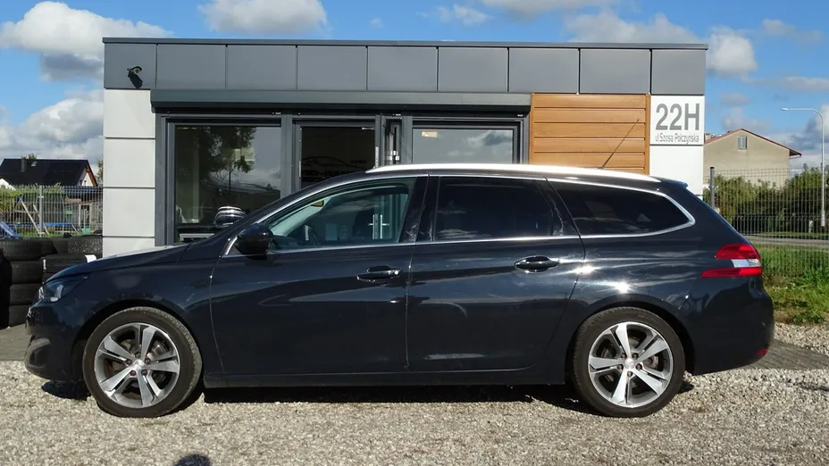 PEUGEOT 308 -