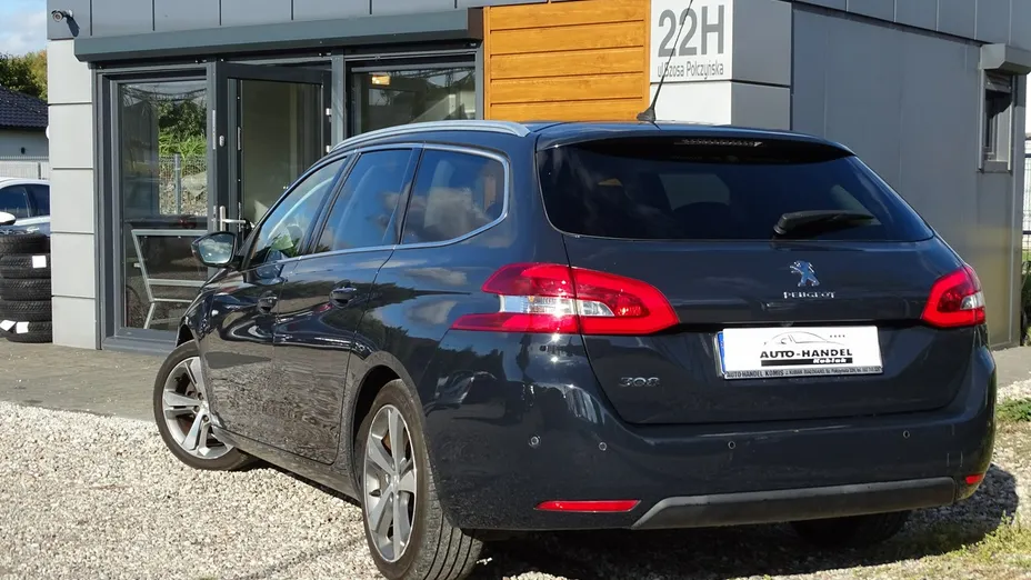 PEUGEOT 308 -