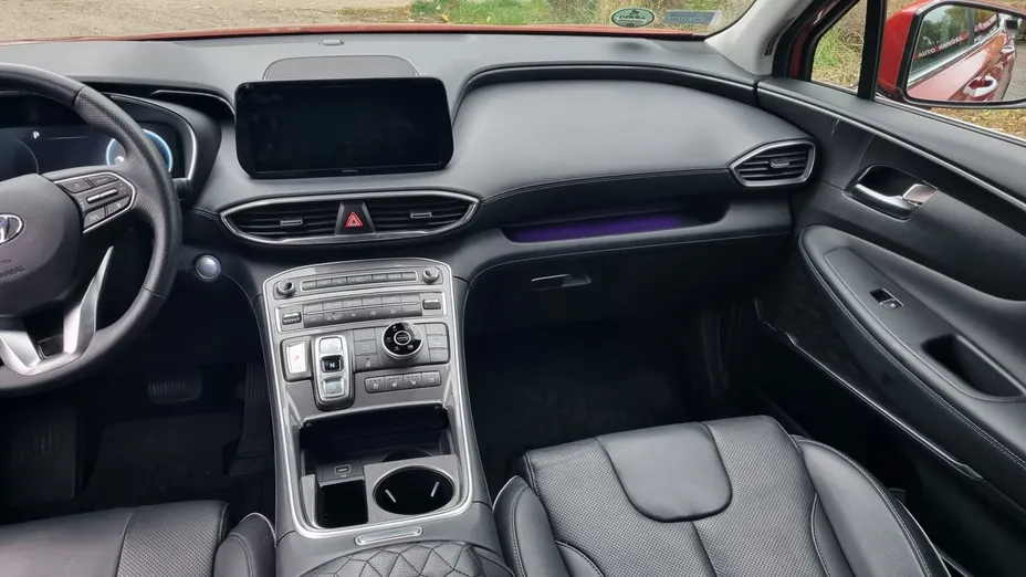 HYUNDAI Santa Fe -