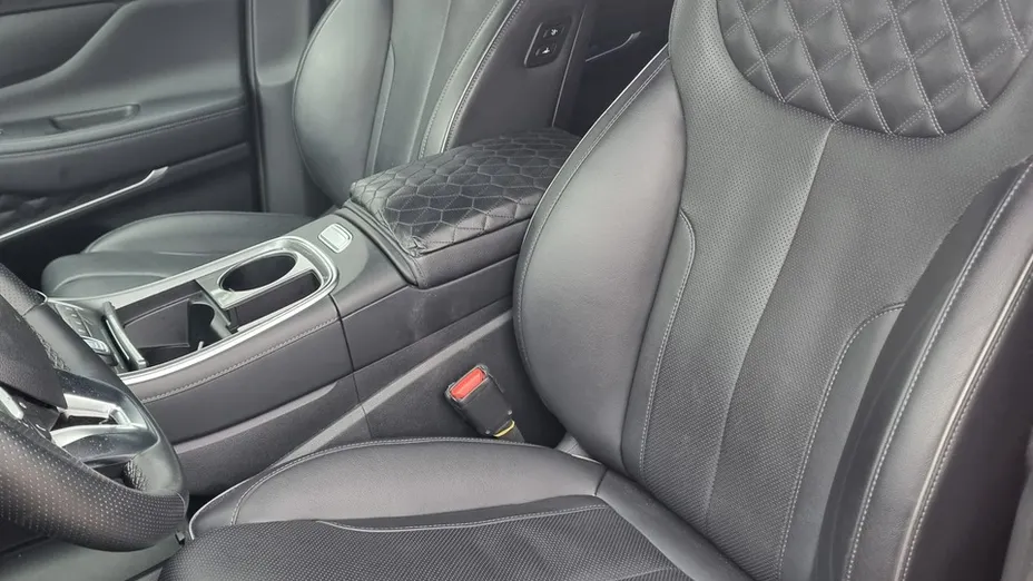 HYUNDAI Santa Fe -