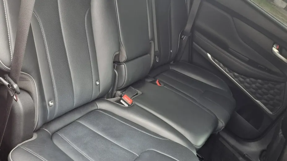 HYUNDAI Santa Fe -