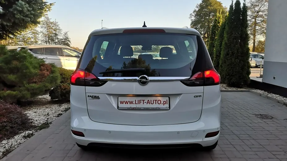 OPEL Zafira -