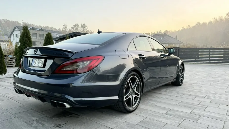 MERCEDES-BENZ CLS -