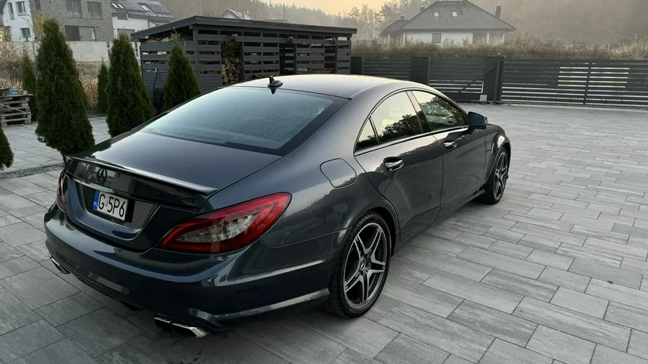 MERCEDES-BENZ CLS -