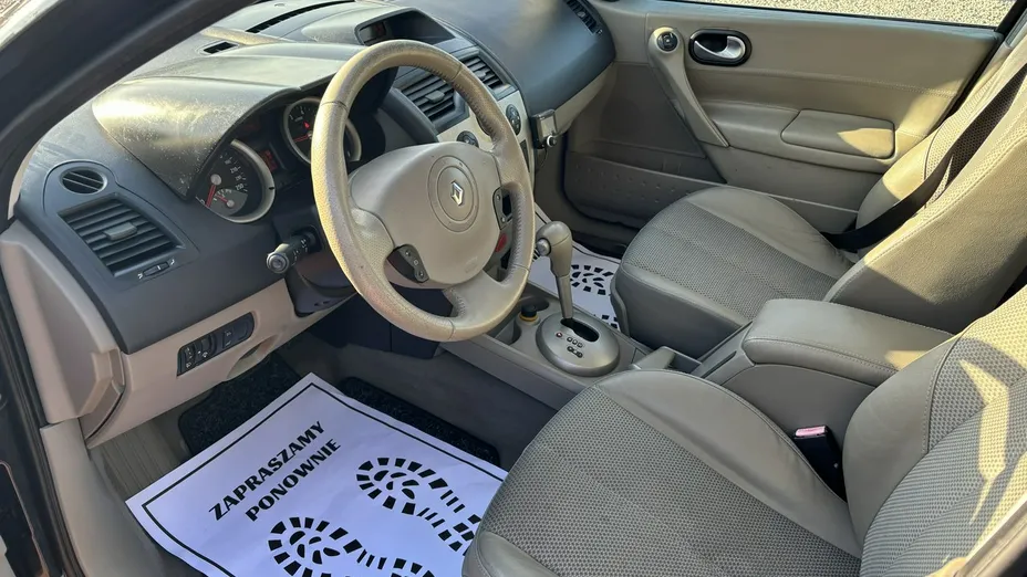 RENAULT Megane -