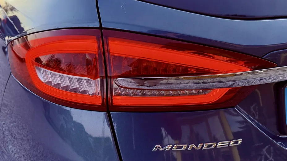 FORD Mondeo -