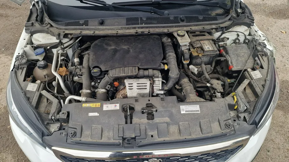 PEUGEOT 308 -