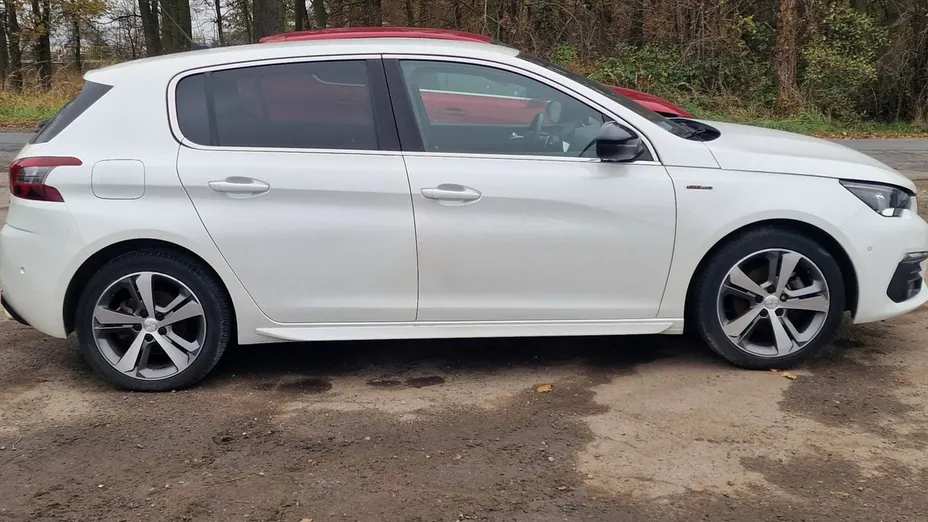 PEUGEOT 308 -