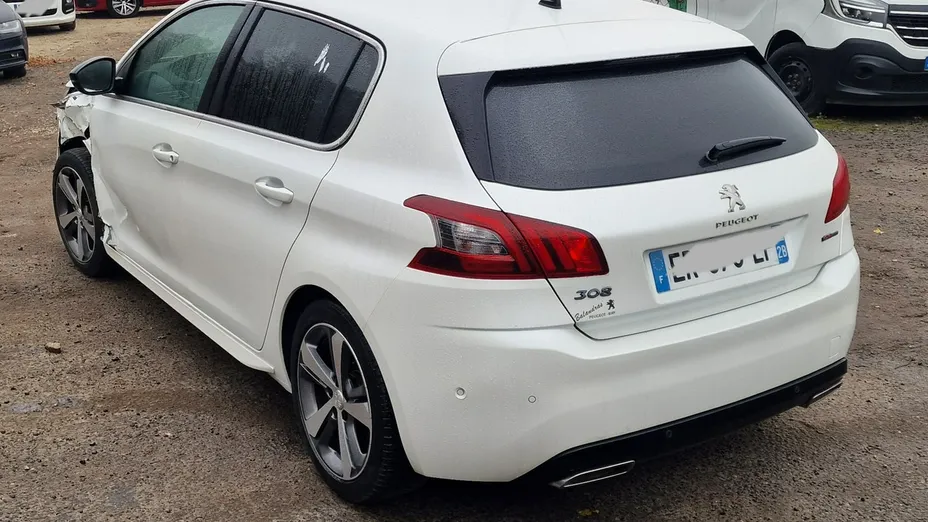 PEUGEOT 308 -