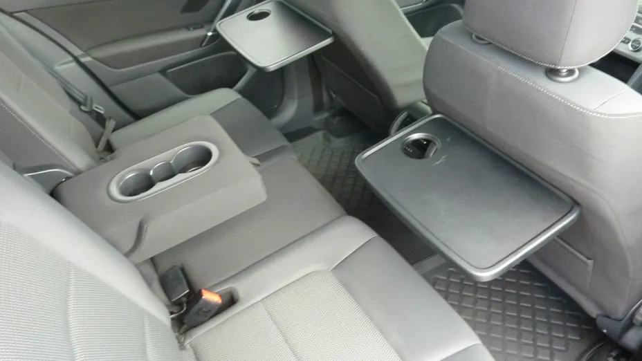 VOLKSWAGEN Golf Sportsvan -