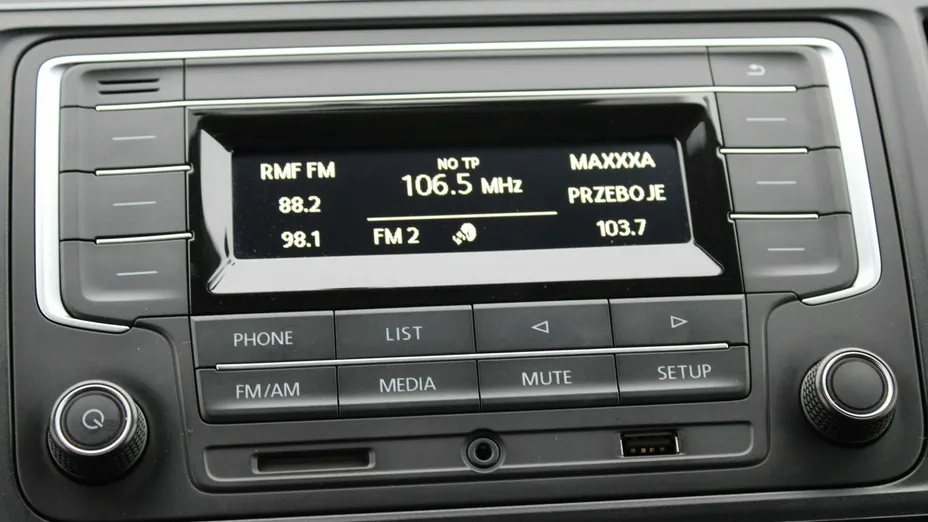 VOLKSWAGEN Caravelle -