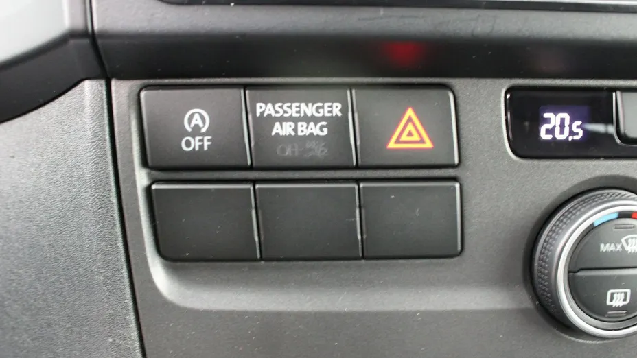 VOLKSWAGEN Caravelle -