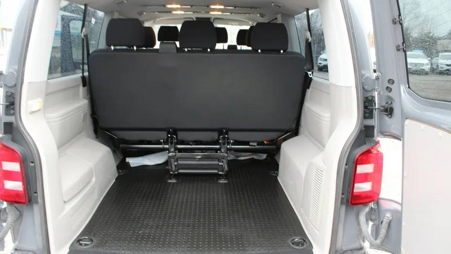 VOLKSWAGEN Caravelle -