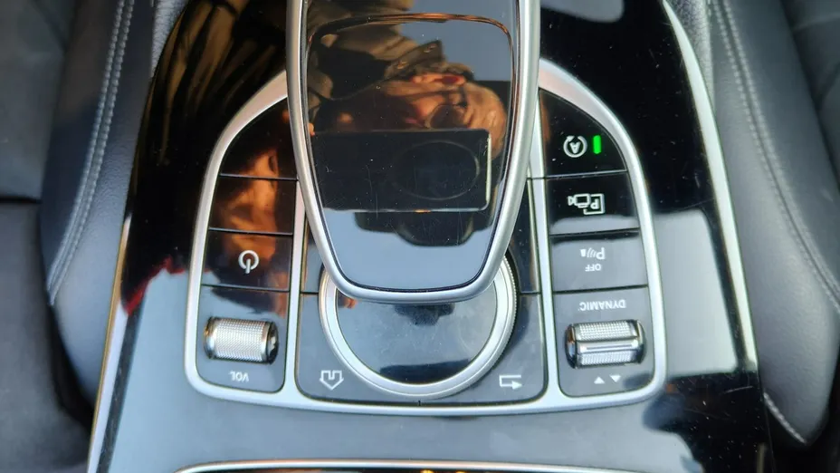 MERCEDES-BENZ E Klasa -