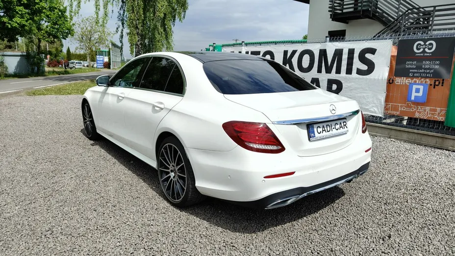 MERCEDES-BENZ E Klasa -
